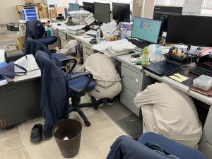 シェイクアウト訓練の様子9