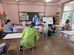 新治アンパンマンカレンダー説明中
