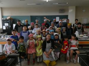 R7父と子のクッキング講座_集合写真