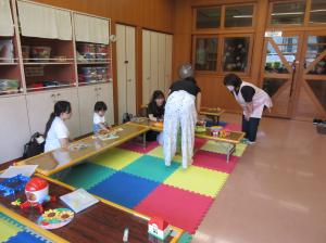 ポプラ　6月　ママハンド