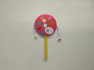 新治でんでん太鼓裏面