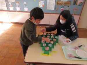 新治アドベントツリー作成中