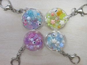 新治キラキラキーホルダー