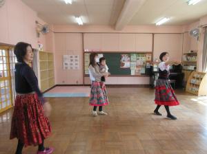 新治フォークダンス